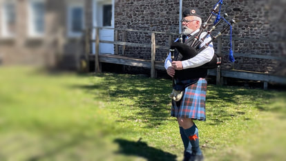 Rochester bagpiper.  bagpipes for hire.  bagpipes Rochester.  events bagpipes.  Rochester ny bagpipes.